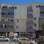 Le Venizio - Classe 2 Etoiles - T2 Climatise, Avec Terrasse, Parking, Pret De Velos, 10 Minutes A Pied Gare Et Centre *