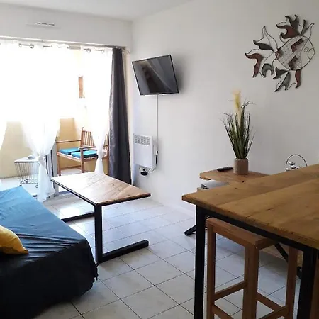 Le Venizio - Classe 2 Etoiles - T2 Climatise, Avec Terrasse, Parking, Pret De Velos, 10 Minutes A Pied Gare Et Centre *