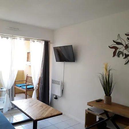 Le Venizio - Classe 2 Etoiles - T2 Climatise, Avec Terrasse, Parking, Pret De Velos, 10 Minutes A Pied Gare Et Centre Apartment *